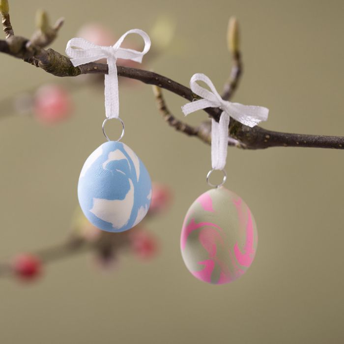Uova di Pasqua marmorizzate in Silk Clay®®