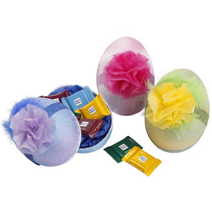 Uovo in cartone decorato con un bellissimo colore effetto madreperla