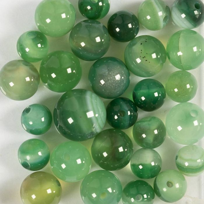 Perline di agata, diam 13+15 mm, misura buco 0,9-1 mm, verde chiaro, 28 pz/ 1 conf.