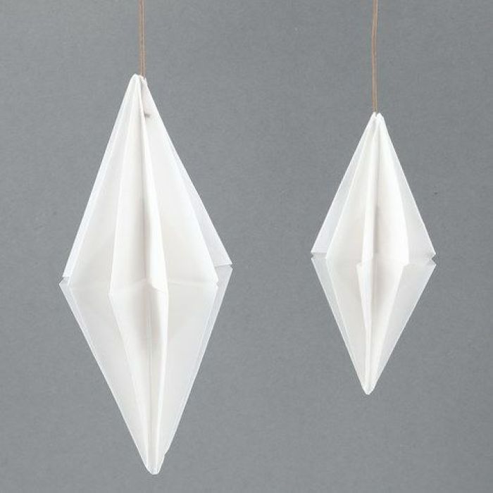 Diamante di carta rettangolare fatto con carta pergamena per origami Vivi Gade Design