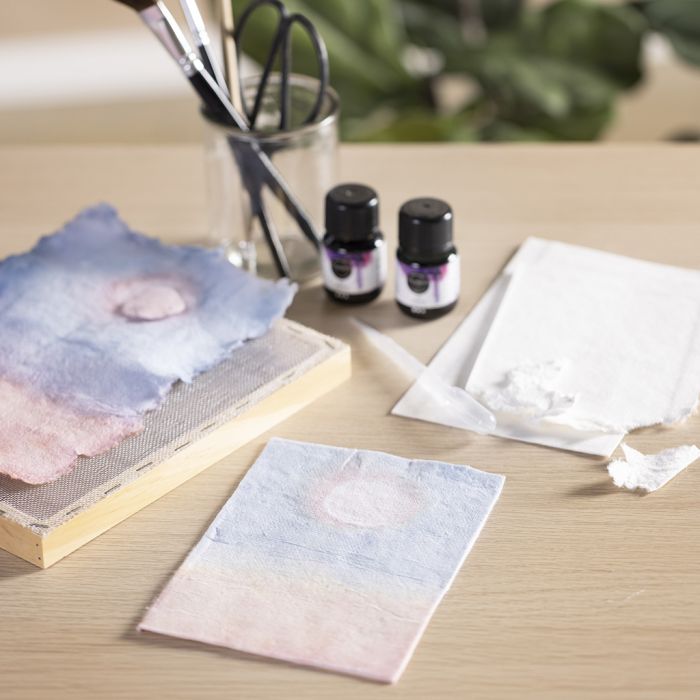Immagine su carta fatta a mano ad acquarello liquido artistico 