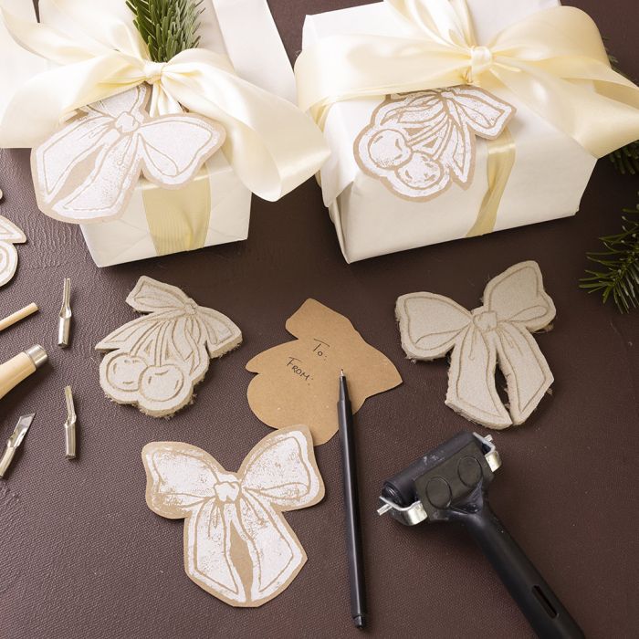 Bigliettino con stampa a blocchi di linoleum