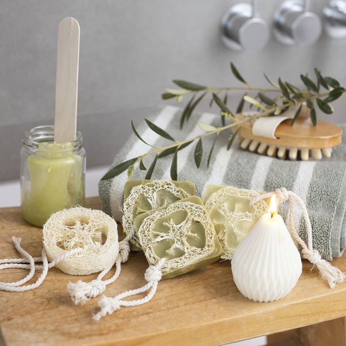 Sapone all'olio d'oliva con luffa