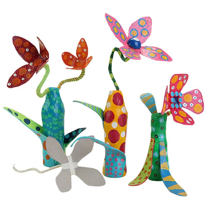 Fiori di cartapesta ispirati a Yayoi Kusama