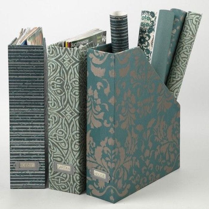 A Magazine Box with Handmade Paper