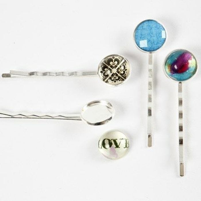 A Hairpin with a Cabochon