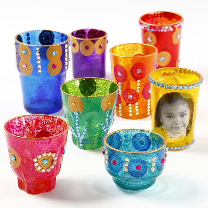 Decorazioni su portacandele di vetro