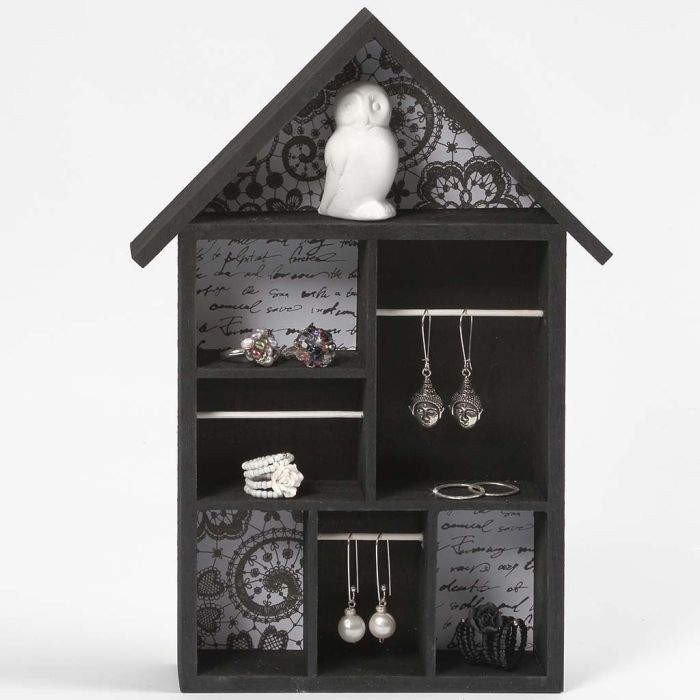 Mensole nere decorate a découpage con bastoncini per appendere oggetti