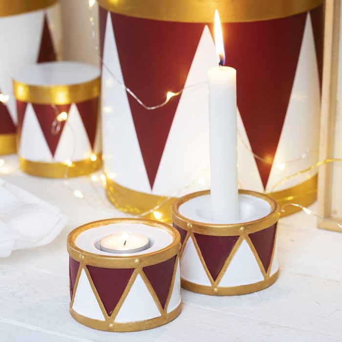 Portacandele di terracotta a tamburo dipinti con Craft Paint e pennarelli Plus Color markers