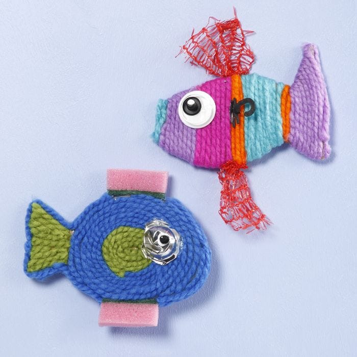 Pesce ottenuto da fili e rifiuti di plastica