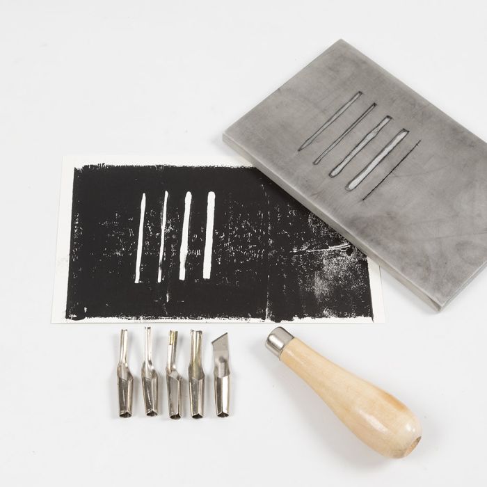 Come tagliare con utensili da taglio per linoleum