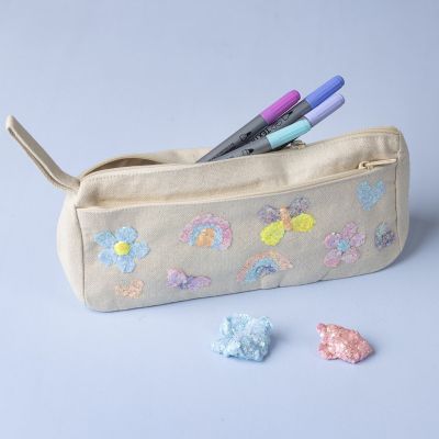 Astuccio decorato con Glitter clay