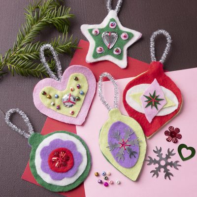 Decorazioni natalizie con feltro
