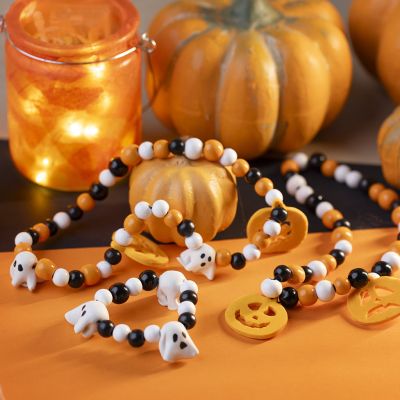Gioielli di Halloween realizzati con perle di legno e argilla fine