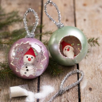 Christmas baubles decorated with Art Metal paint