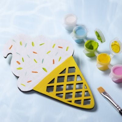 Cono per gelato in legno verniciato