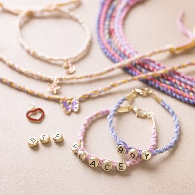 Kit Fai da te Principiante: Scopri come realizzare bracciali kumihimo e mini portachiavi