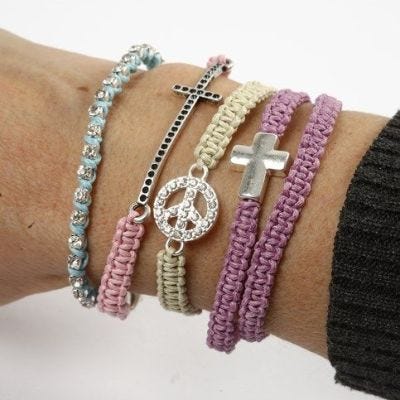 A Macramé Bracelet with Metal Link