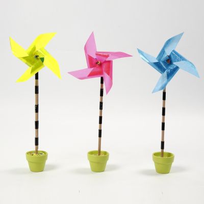 A Windmill made from Reflective Plastic Sheets