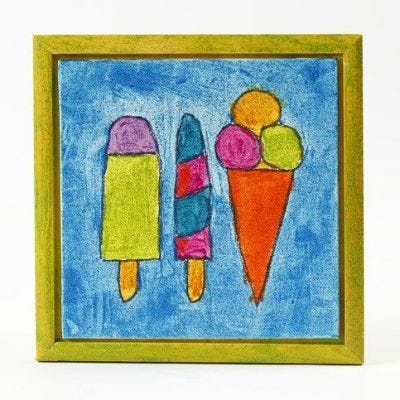 Fantasia disegnata a pennarello e colorata con pittura glitter