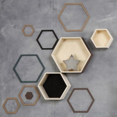 Decorazioni da muro e mensole dipinte con Chalky Vintage Look