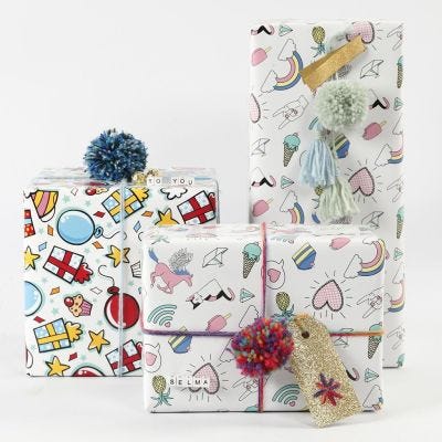Confezione regalo con carta da pacchi