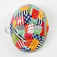 Decoupage con carta smaltata fantasia su maschera